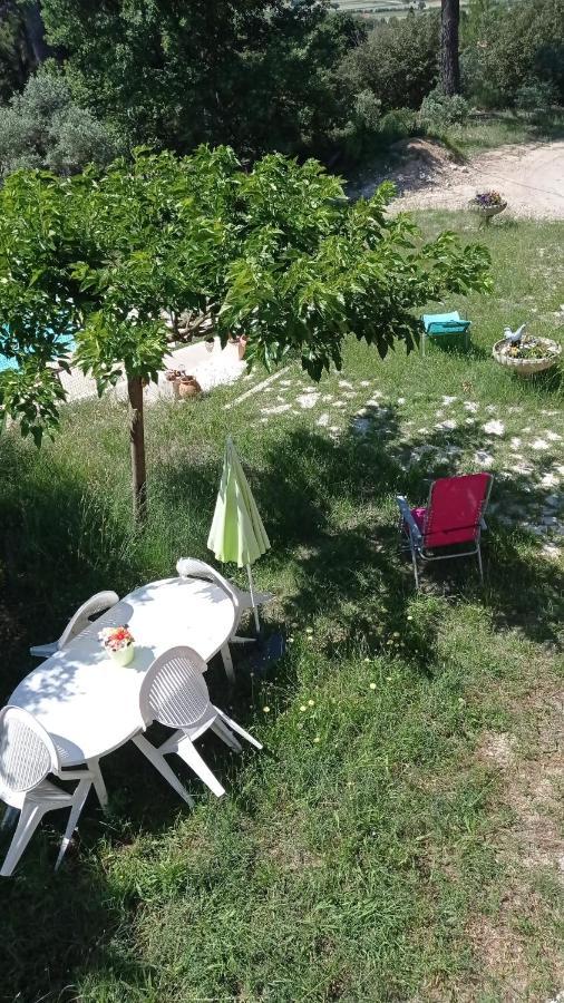 Bed and Breakfast Les Cigales Villelaure Zewnętrze zdjęcie